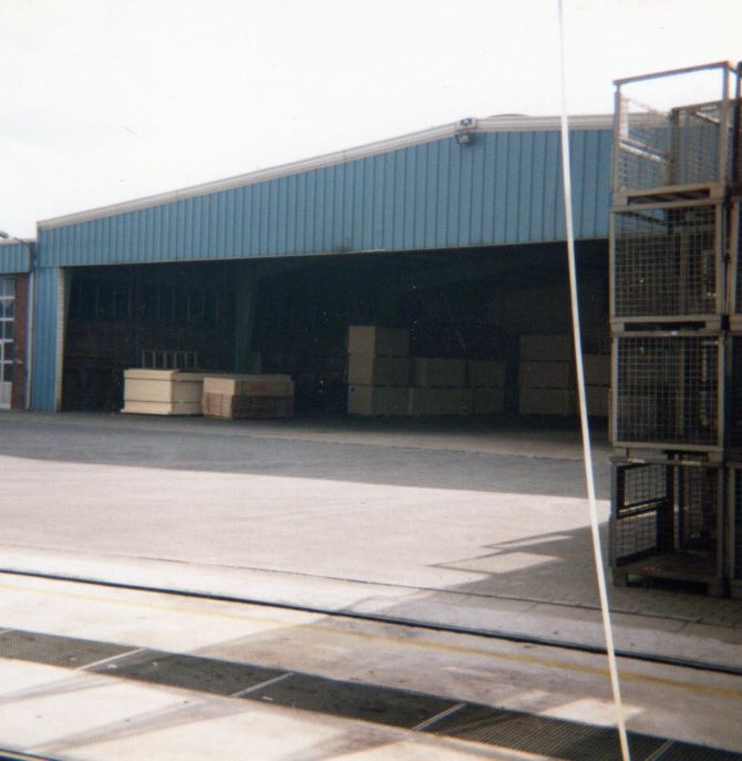 Blick in eine der Lagerhallen der alten Spedition.